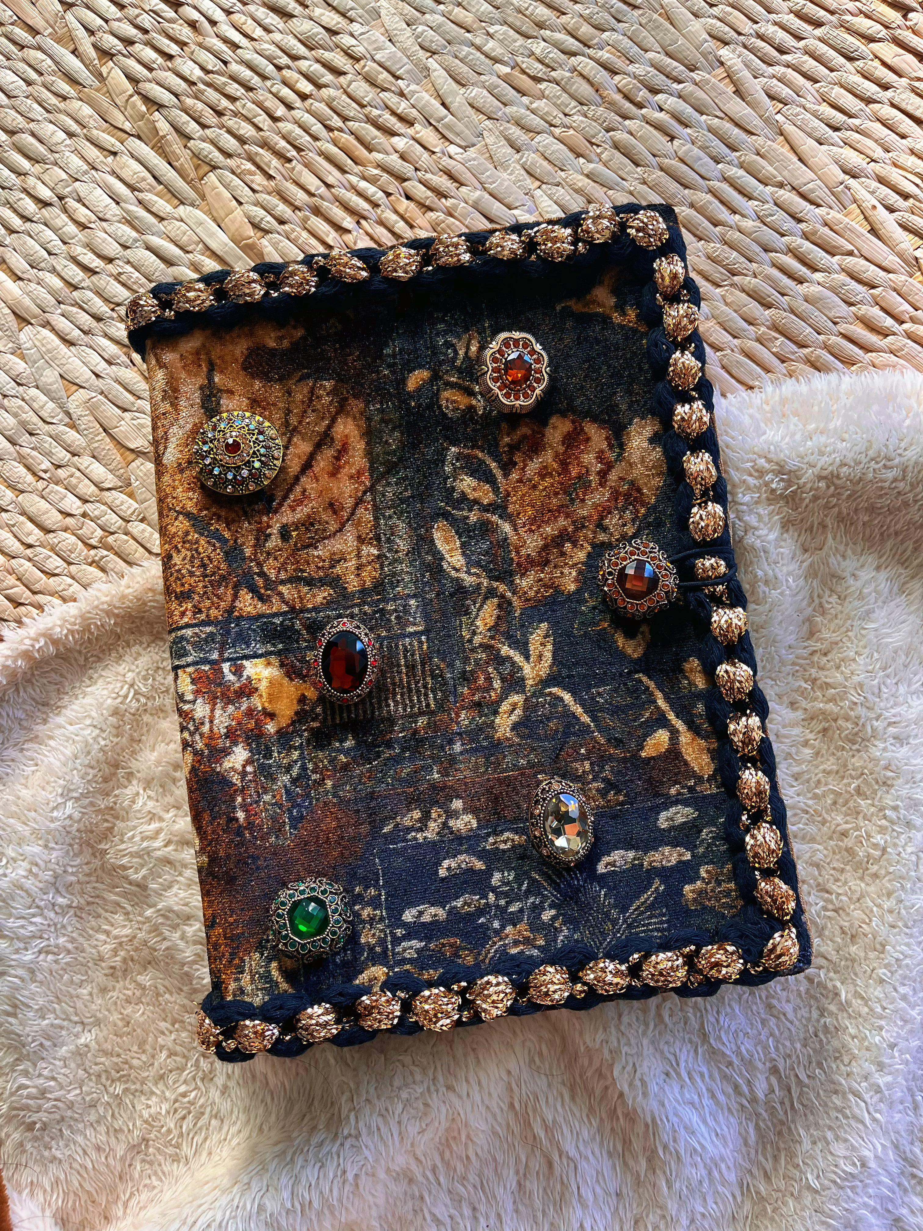 Jeweled Relic